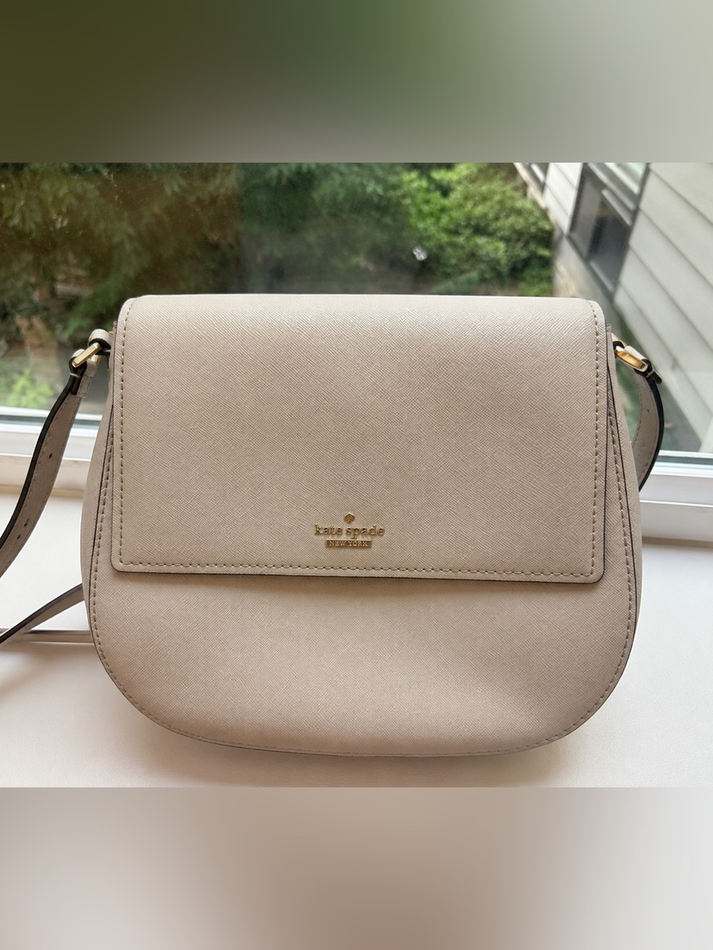 kate spade light beige crossbody bag